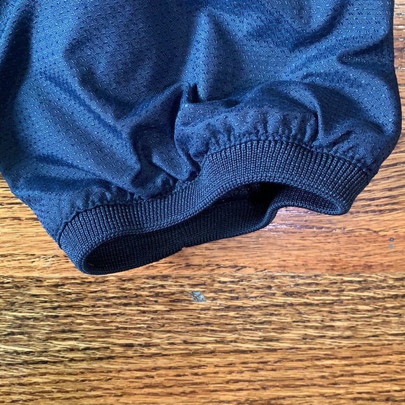 New York Yankees Windbreaker - Picture 10 of 12